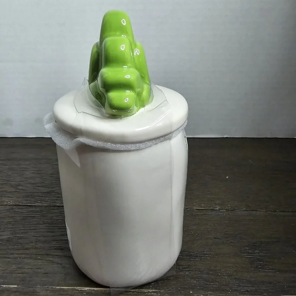 NWT Rae Dunn Artisan Plant A Kiss Mug Succulent Figural Topper 2021